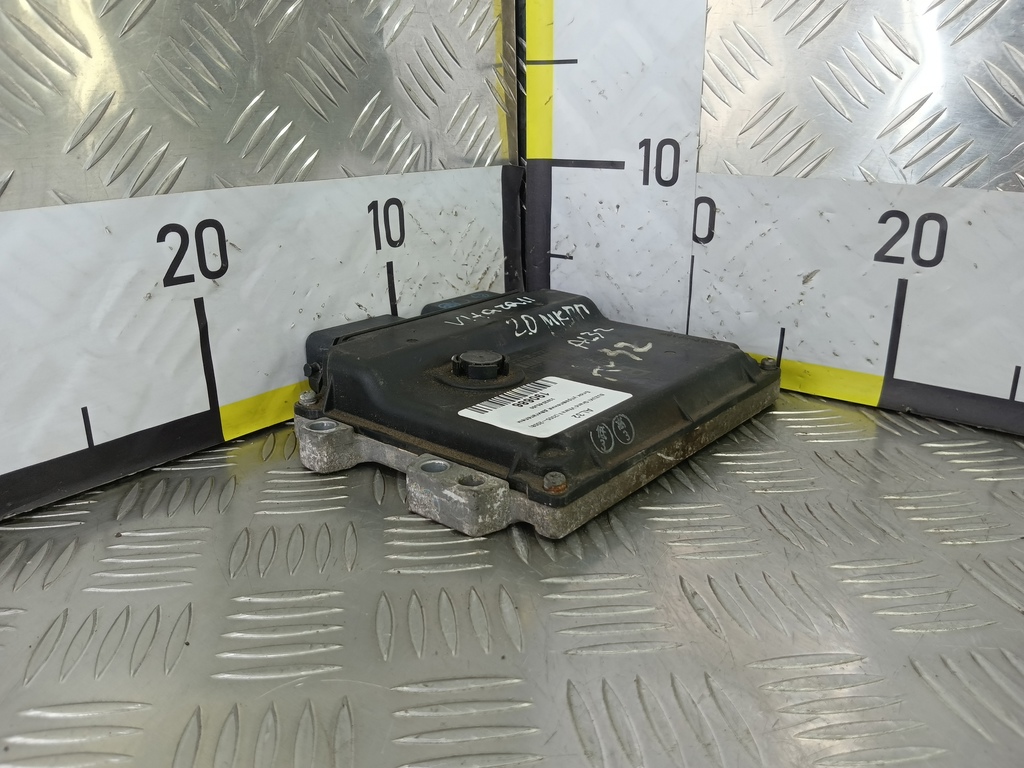 блок управления двигателем SUZUKI Grand Vitara 2.0 4WD MT (140 л.с.)Grand Vitara  II (2005—2008) Внедорожник 33920-65J00, 6150 рублей, Москва