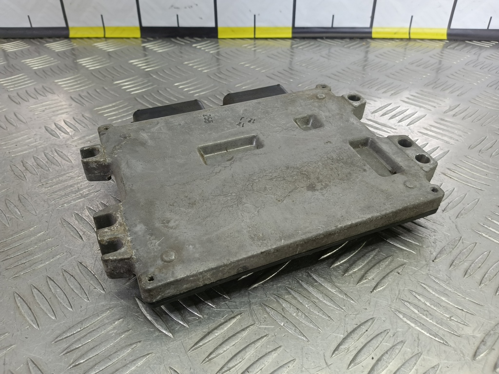 блок управления двигателем SUZUKI SX4 1.6 MT (125 л.с.)Swift  III (2004—2011) Хетчбэк 33920-79J14, 1550 рублей, Москва