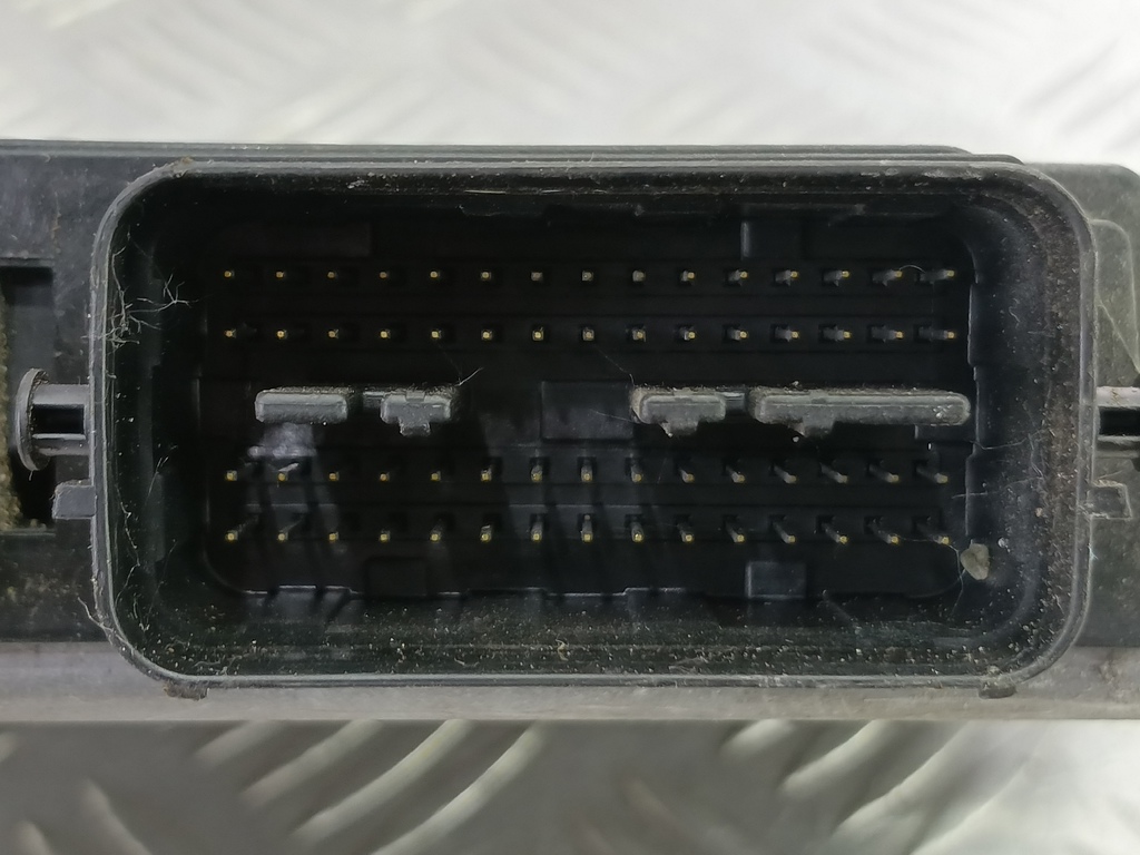 блок управления двигателем SUZUKI SX4 1.6 MT (125 л.с.)Swift  III (2004—2011) Хетчбэк 33920-79J14, 1550 рублей, Москва