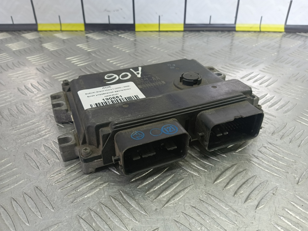 блок управления двигателем SUZUKI Grand Vitara 1.6 4WD MT (106 л.с.)Grand Vitara  II (2005—2008) Внедорожник 33920-64J01, 3279 рублей, Москва