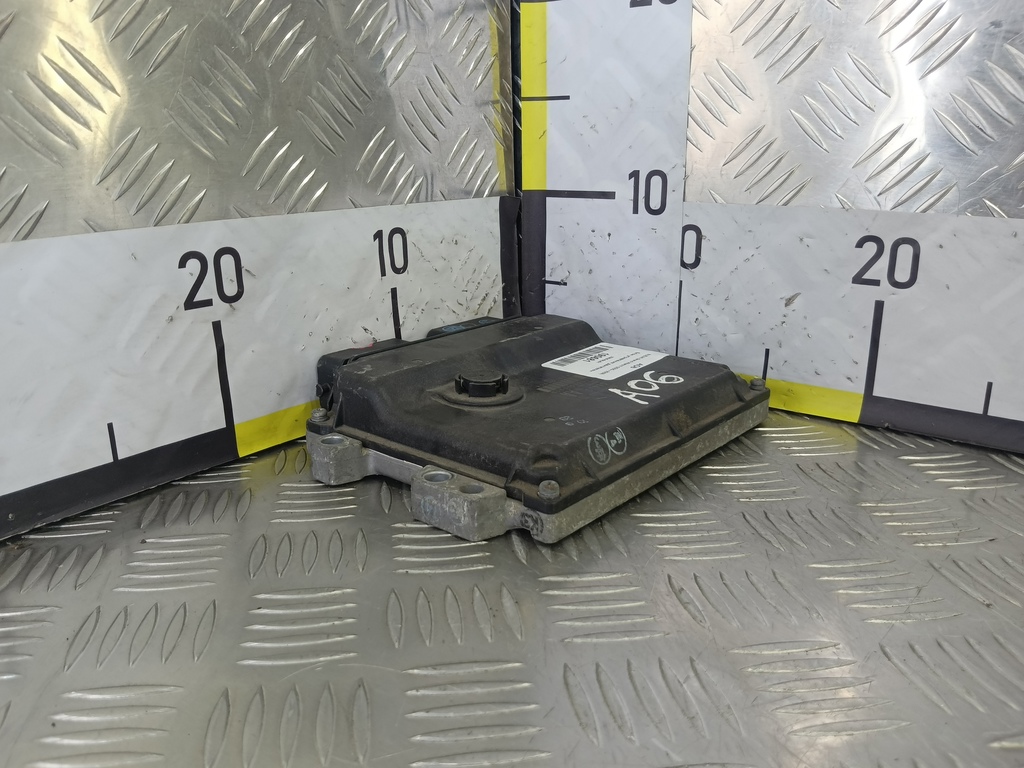 блок управления двигателем SUZUKI Grand Vitara 1.6 4WD MT (106 л.с.)Grand Vitara  II (2005—2008) Внедорожник 33920-64J01, 3279 рублей, Москва