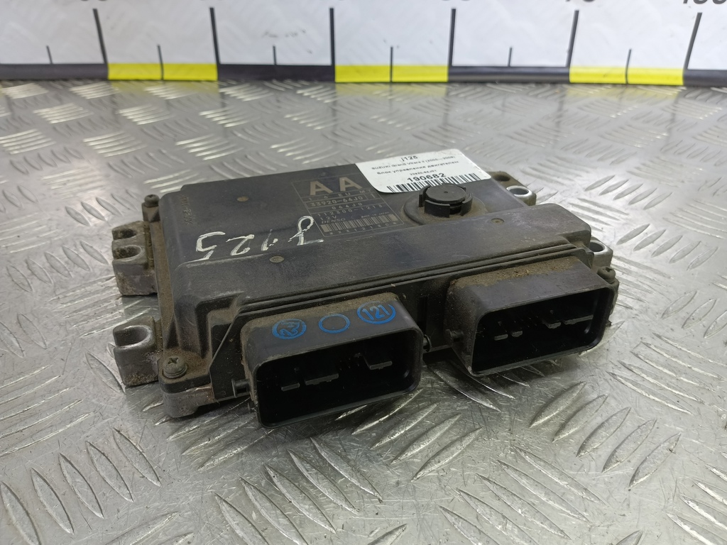 блок управления двигателем SUZUKI Grand Vitara 1.6 4WD MT (106 л.с.)Grand Vitara  II (2005—2008) Внедорожник 33920-64J01, 3279 рублей, Москва