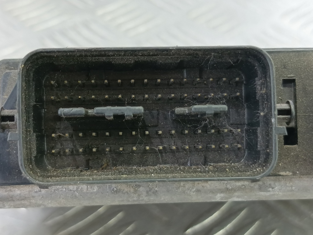 блок управления двигателем SUZUKI Grand Vitara 1.6 4WD MT (106 л.с.)Grand Vitara  II (2005—2008) Внедорожник 3392064J80, 2700 рублей, Москва