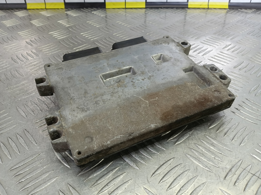 блок управления двигателем SUZUKI Grand Vitara 2.4 AT (169 л.с.)Grand Vitara  II рестайлинг (2008—2012) Внедорожник 33910-78K00, 2130 рублей, Москва