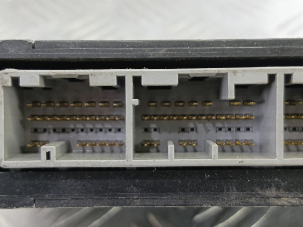 блок управления двигателем SUZUKI JIMNY 1.3 4WD MT (86 л.с.)Jimny  III рестайлинг (2005—2012) Внедорожник 3392076JB1, 2700 рублей, Москва