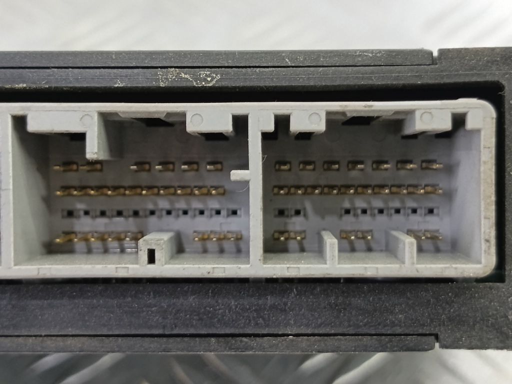 блок управления двигателем SUZUKI JIMNY 1.3 4WD MT (86 л.с.)Jimny  III рестайлинг (2005—2012) Внедорожник 3392076JB1, 2700 рублей, Москва