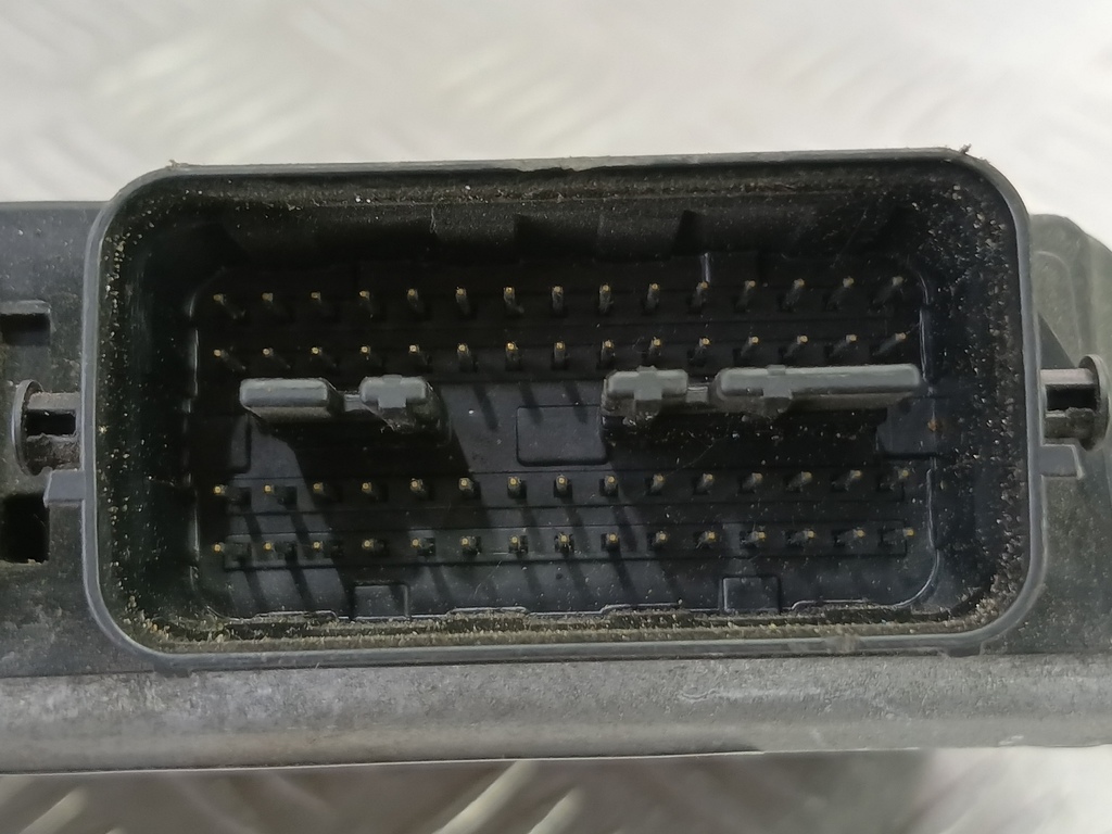 блок управления двигателем SUZUKI Grand Vitara 2.0 4WD MT (140 л.с.)Grand Vitara  II (2005—2008) Внедорожник 33920-65J00, 6150 рублей, Москва