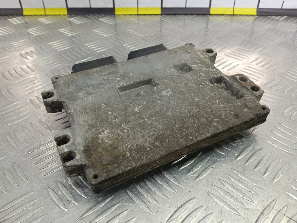 блок управления двигателем SUZUKI Grand Vitara 2.0 4WD MT (140 л.с.)Grand Vitara  II (2005—2008) Внедорожник 33920-65J00, 6150 рублей, Москва