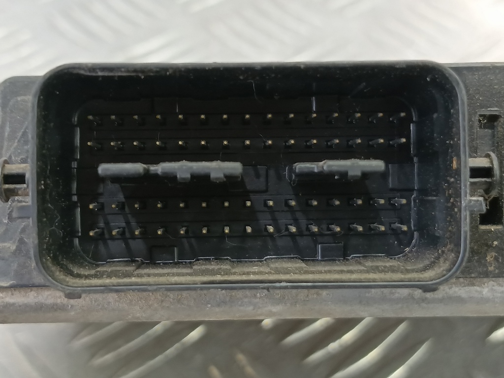 блок управления двигателем SUZUKI Grand Vitara  33920-65J01, 2130 рублей, Москва