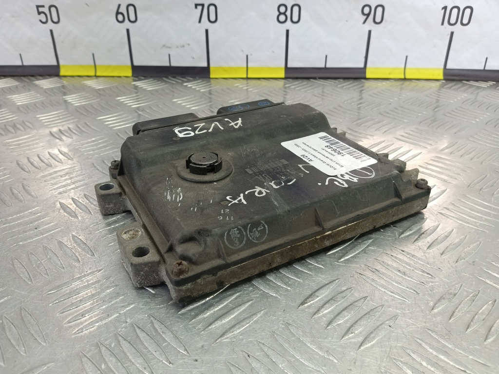блок управления двигателем SUZUKI Grand Vitara 2.0 4WD MT (140 л.с.)Grand Vitara  II (2005—2008) Внедорожник 33920-65J01, 2130 рублей, Москва