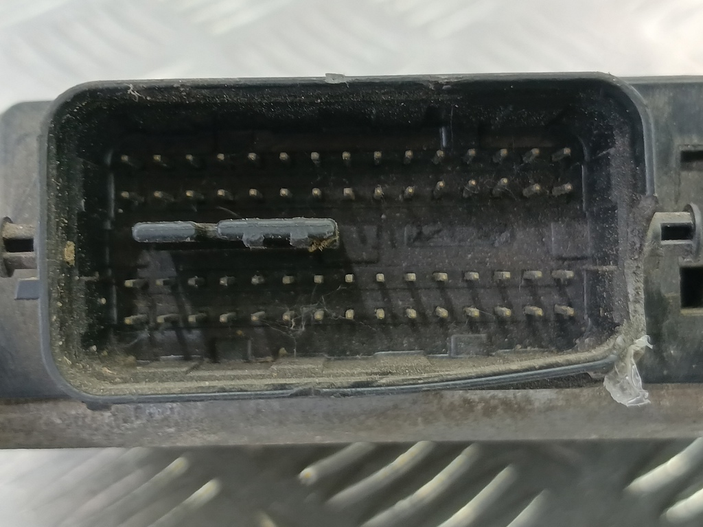 блок управления двигателем SUZUKI Grand Vitara 2.0 4WD MT (140 л.с.)Grand Vitara  II (2005—2008) Внедорожник 3392165J00, 2930 рублей, Москва