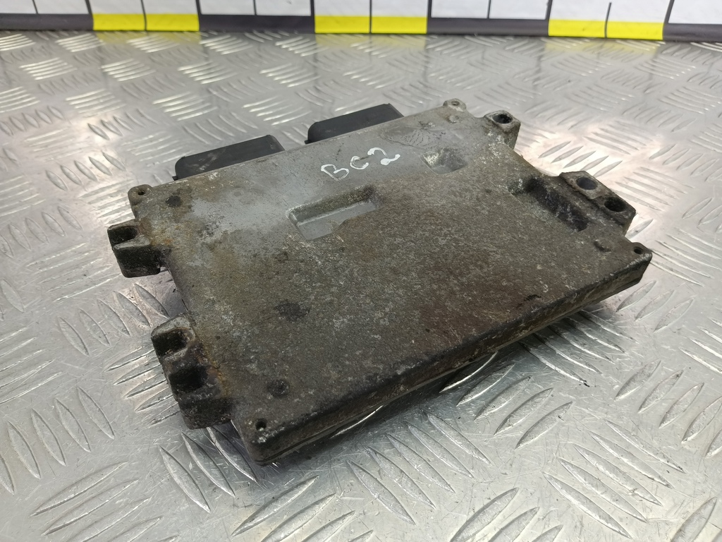 блок управления двигателем SUZUKI Grand Vitara 2.0 4WD MT (140 л.с.)Grand Vitara  II (2005—2008) Внедорожник 33920-65J01, 2130 рублей, Москва