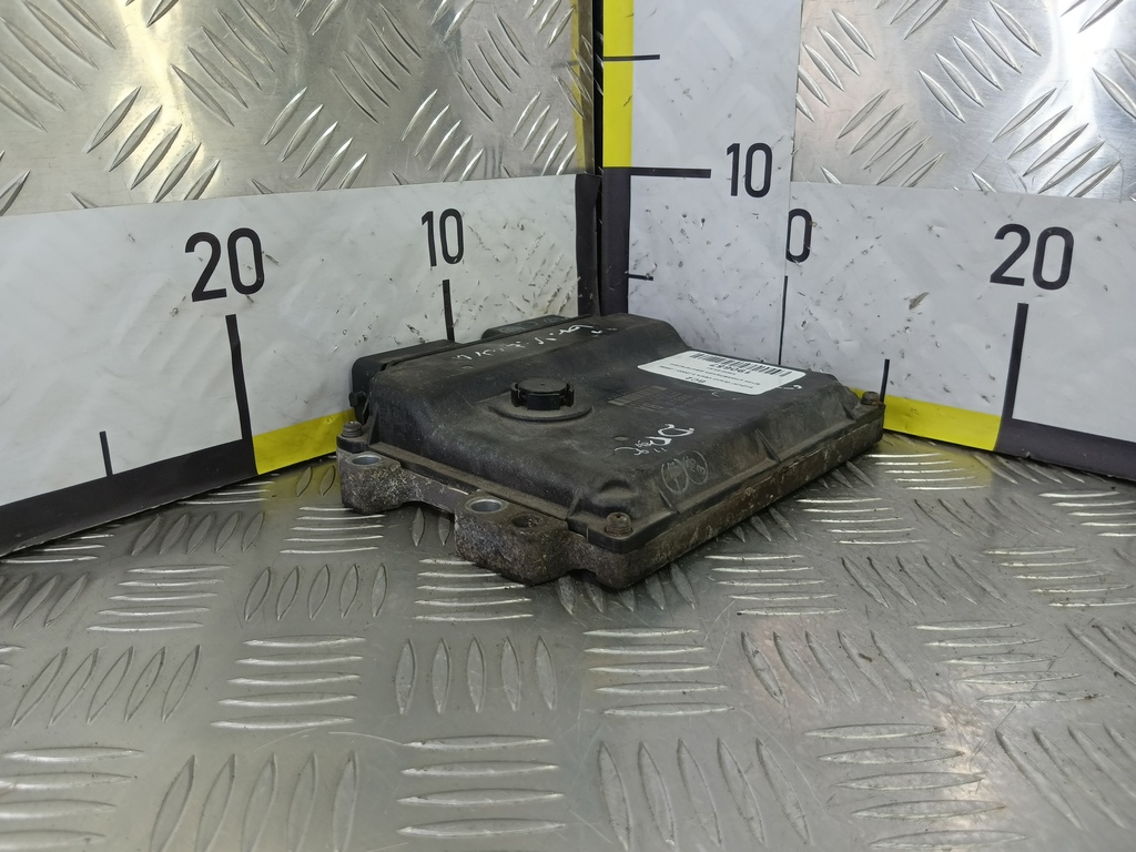 блок управления двигателем SUZUKI Grand Vitara 2.0 4WD MT (140 л.с.)Grand Vitara  II (2005—2008) Внедорожник 33920-65J01, 2130 рублей, Москва