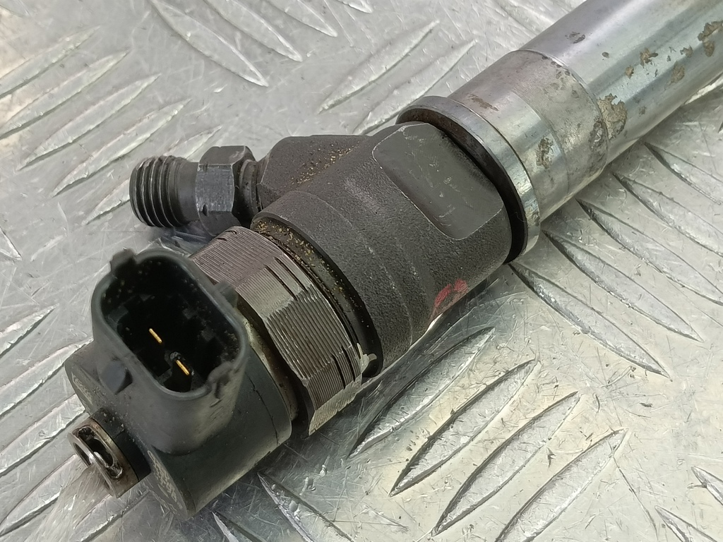 форсунка топливная Renault   166091245R, 14200 рублей, Москва