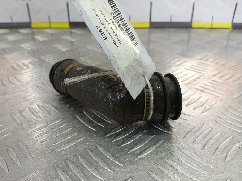 патрубок турбины FORD Focus  2042969, 980 рублей, Москва