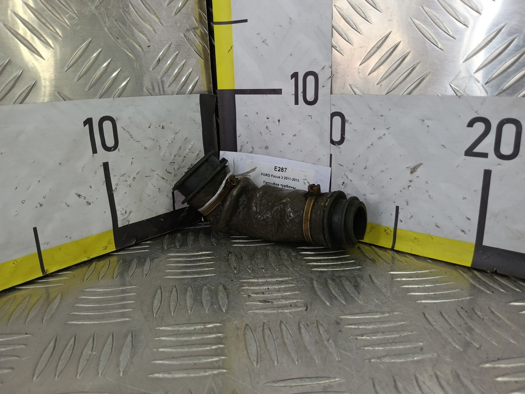 патрубок турбины FORD Focus  2042969, 980 рублей, Москва