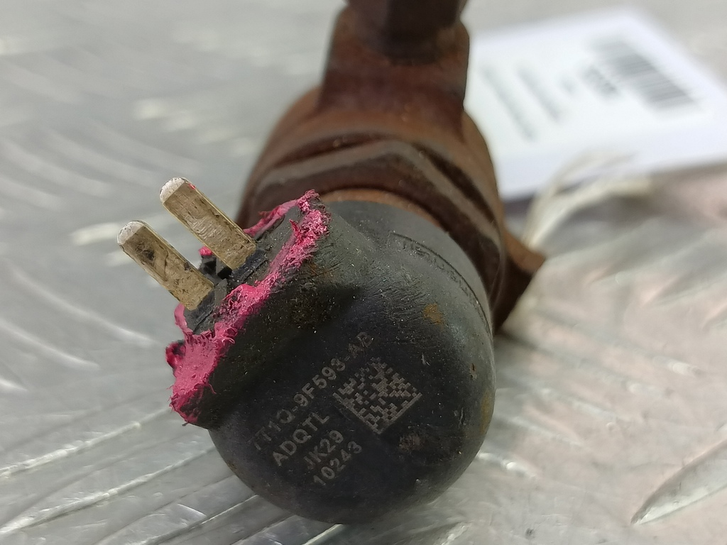 форсунка топливная FORD Tourneo Connect  1432322, 4430 рублей, Москва