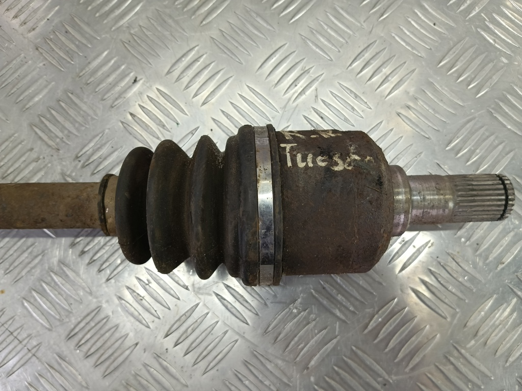 привод Hyundai TUCSON 2.0 CRDi AT (112 л.с.)Tucson  I (2004—2011) Внедорожник 496002E100, 2240 рублей, Москва