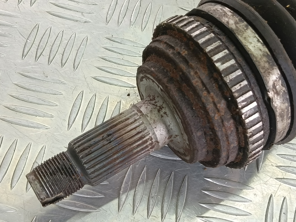 привод HONDA Civic 1.5 AT (105 л.с.)Civic  VII (2000—2003) Хетчбэк 44305SX8M02, 6730 рублей, Москва