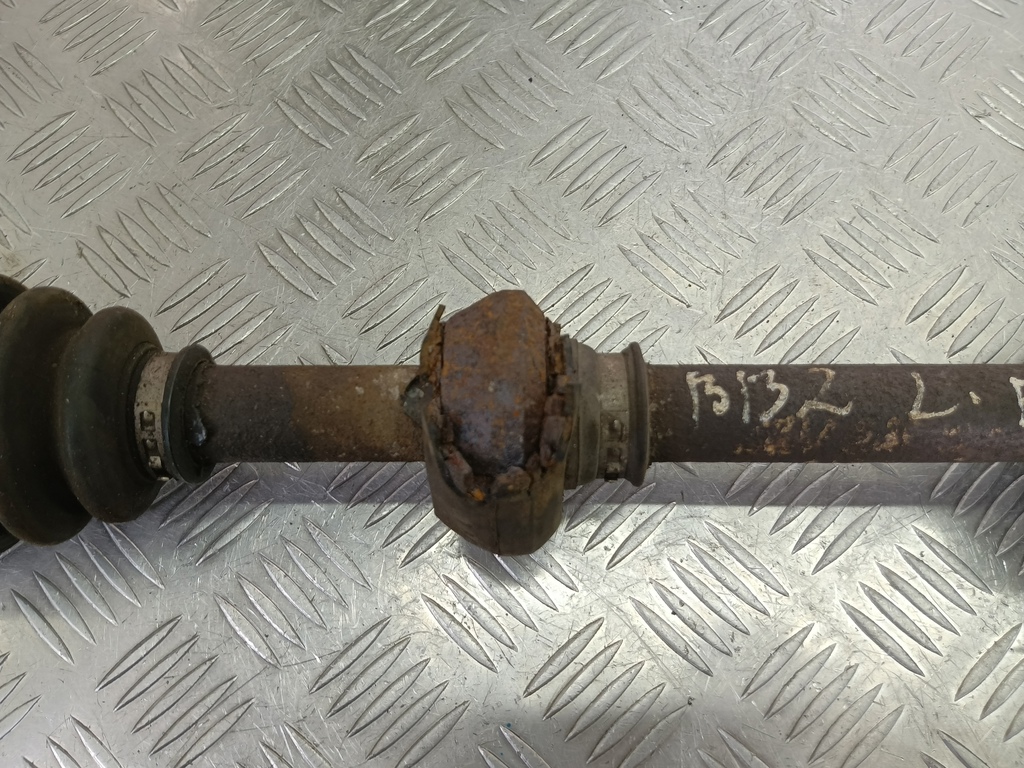 привод HONDA Accord 2.4 AT (162 л.с.)Accord  VII (2002—2006) Седан 44306SEAN50, 5580 рублей, Москва