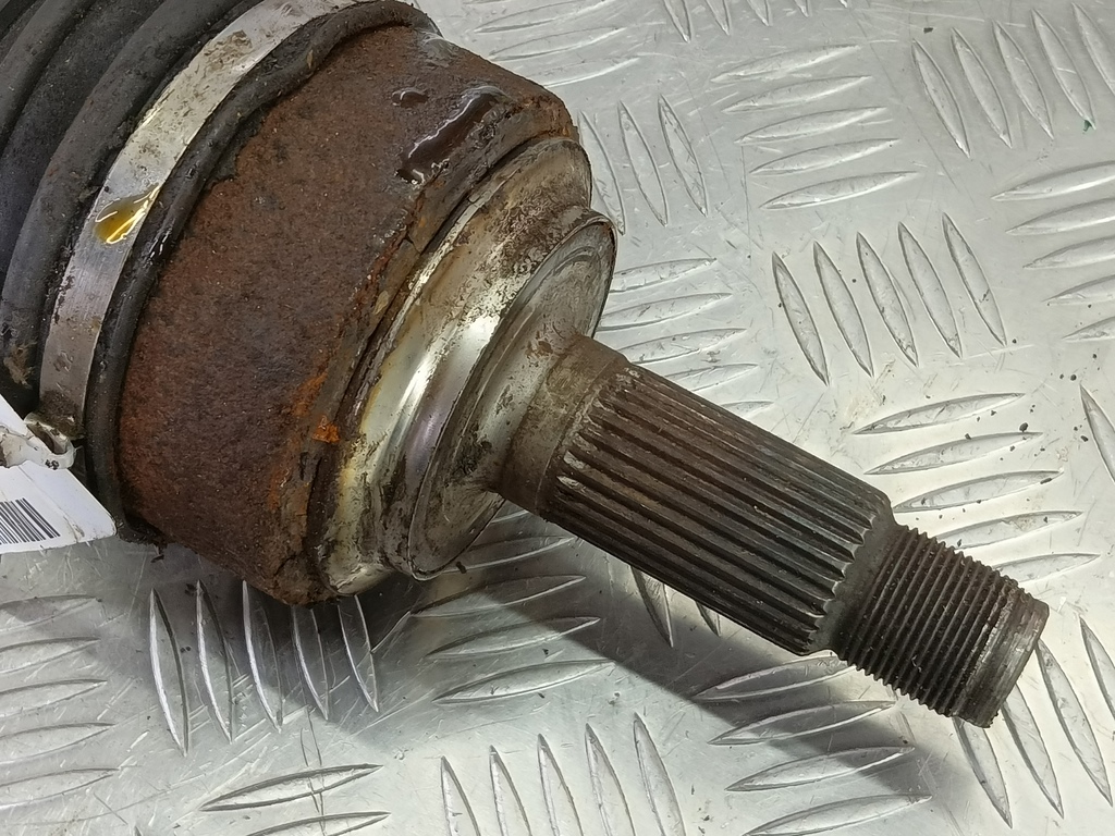 привод HONDA Accord 2.4 AT (162 л.с.)Accord  VII (2002—2006) Седан 44306SEAN50, 5580 рублей, Москва