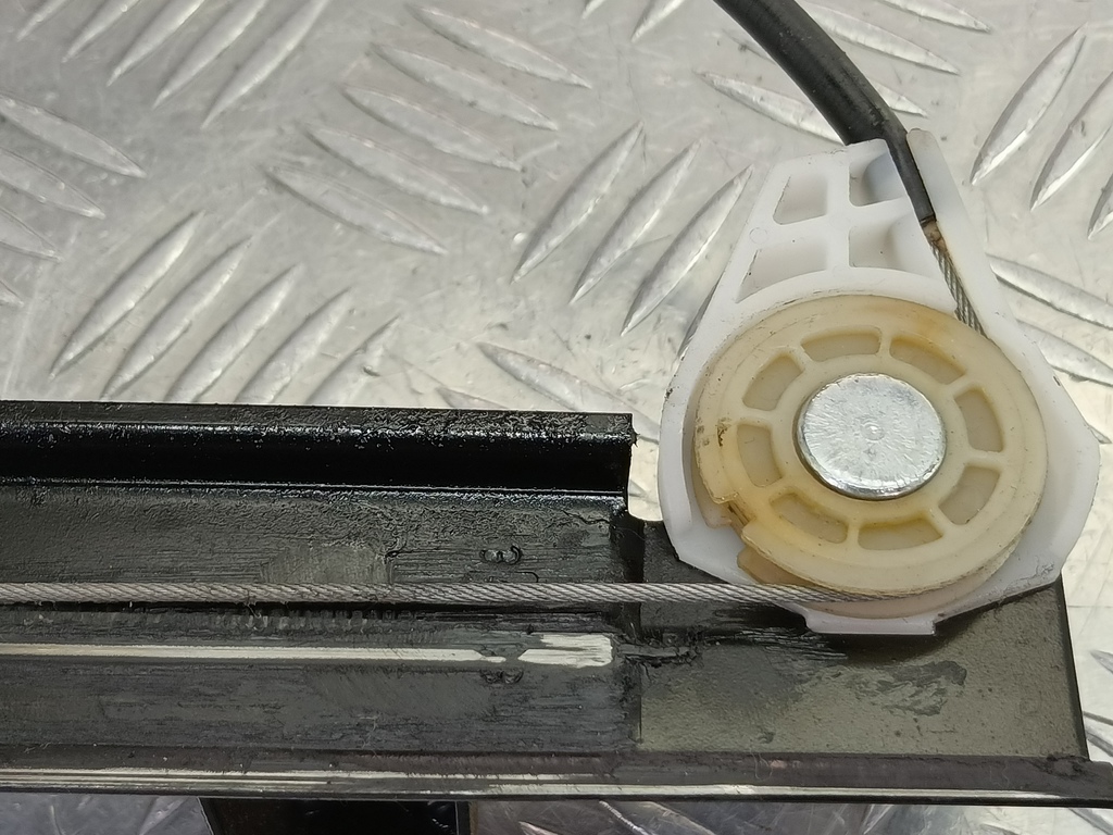 стеклоподъемник Fiat Doblo 1.4 MT (78 л.с.)Doblo  I рестайлинг (2005—2015) Фургон 51830869, 4660 рублей, Москва