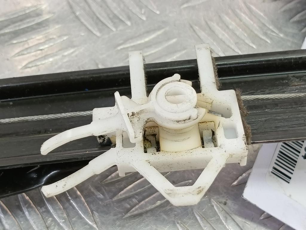 стеклоподъемник Fiat Doblo 1.4 MT (78 л.с.)Doblo  I рестайлинг (2005—2015) Фургон 51830869, 4660 рублей, Москва