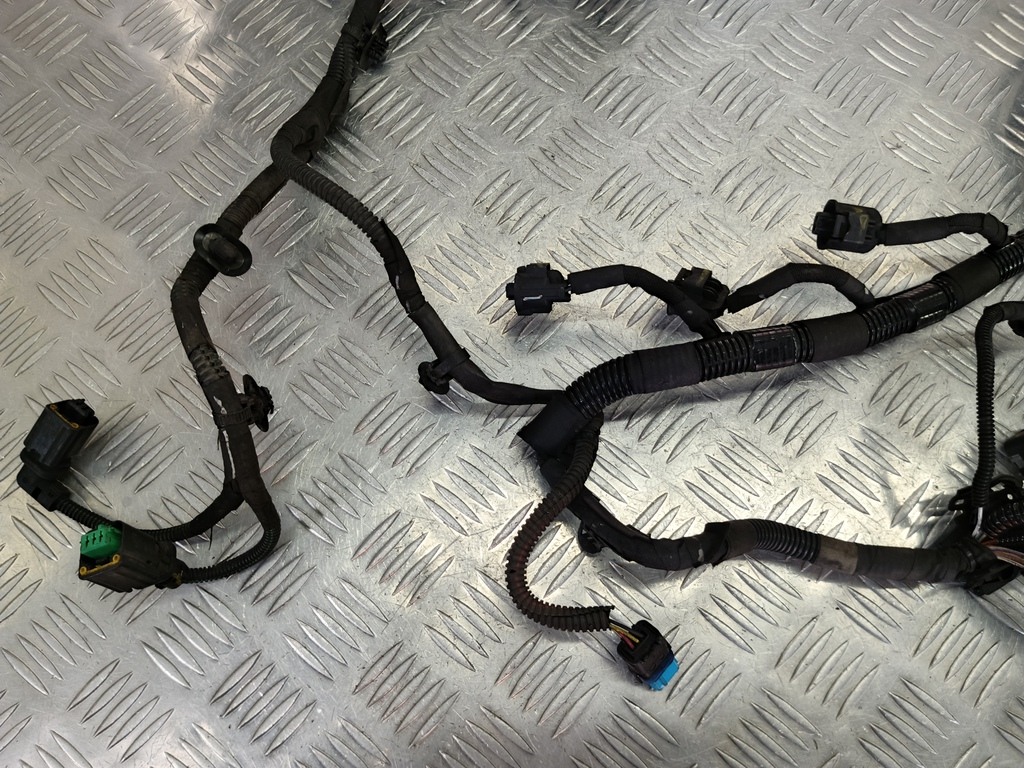 проводка (коса) Peugeot Partner  9803041780, 5690 рублей, Москва