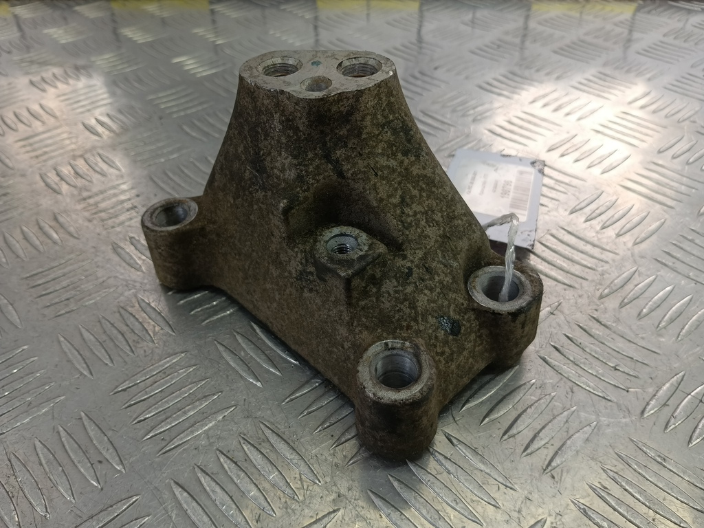 кронштейн кпп Kia RIO  4312023010, 750 рублей, Москва