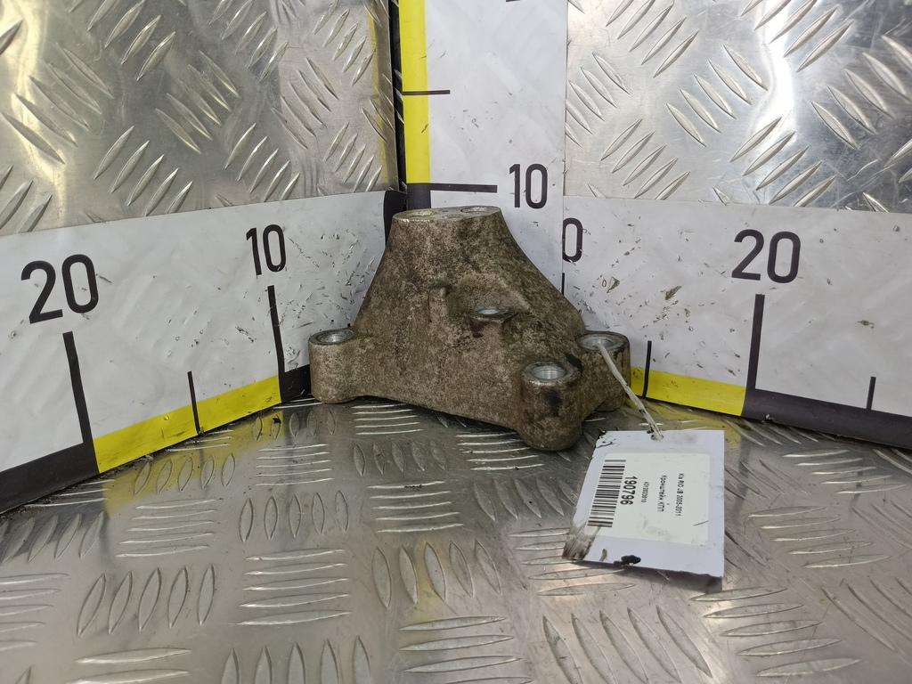 кронштейн кпп Kia RIO  4312023010, 750 рублей, Москва