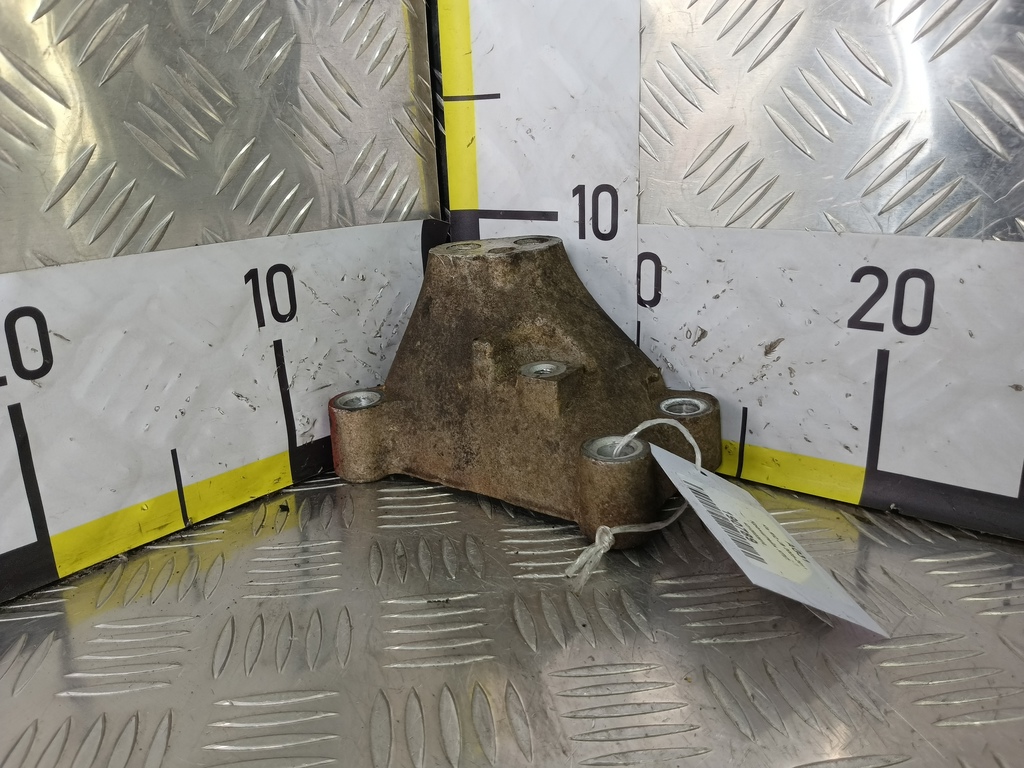 кронштейн кпп Kia RIO  4312023010, 750 рублей, Москва