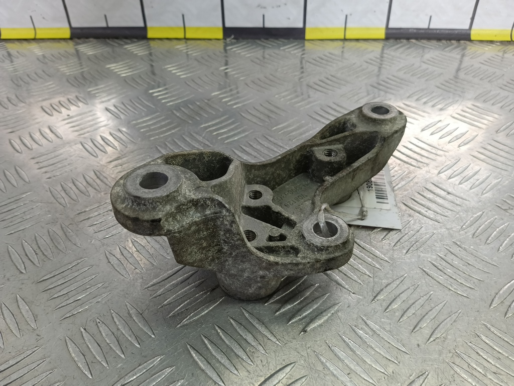 кронштейн кпп Opel Insignia  684474, 750 рублей, Москва