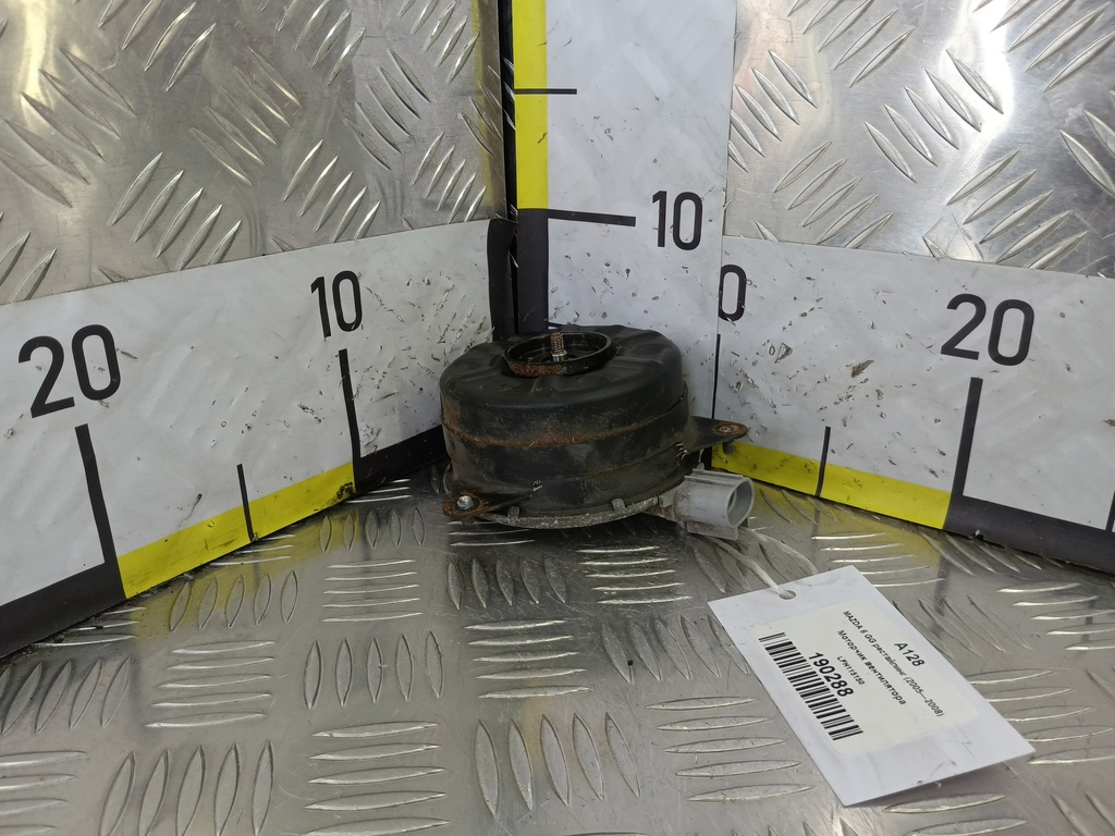 моторчик вентилятора MAZDA 6  LFH115150, 1780 рублей, Москва