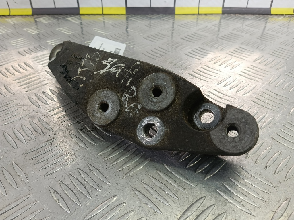 кронштейн кпп Opel Zafira  5684133, 980 рублей, Москва