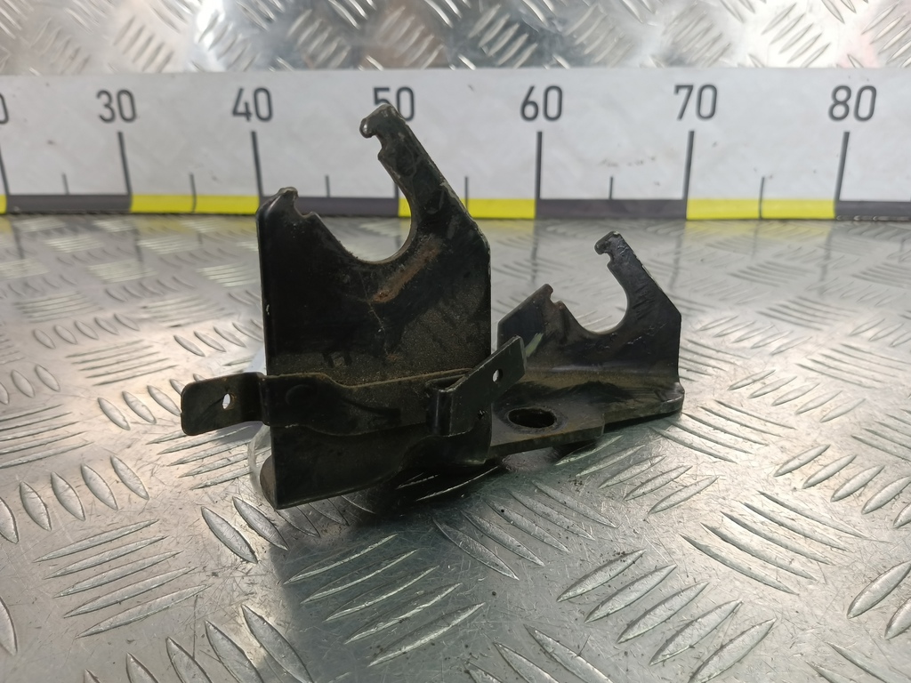 кронштейн тросов кпп Kia RIO  4389023061, 630 рублей, Москва