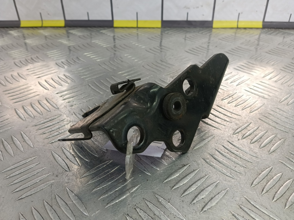 кронштейн тросов кпп Kia RIO  4389023061, 630 рублей, Москва