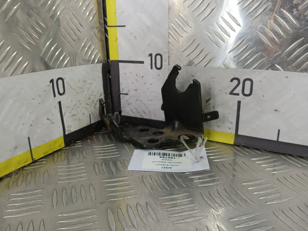 кронштейн тросов кпп Kia RIO  4389023061, 630 рублей, Москва