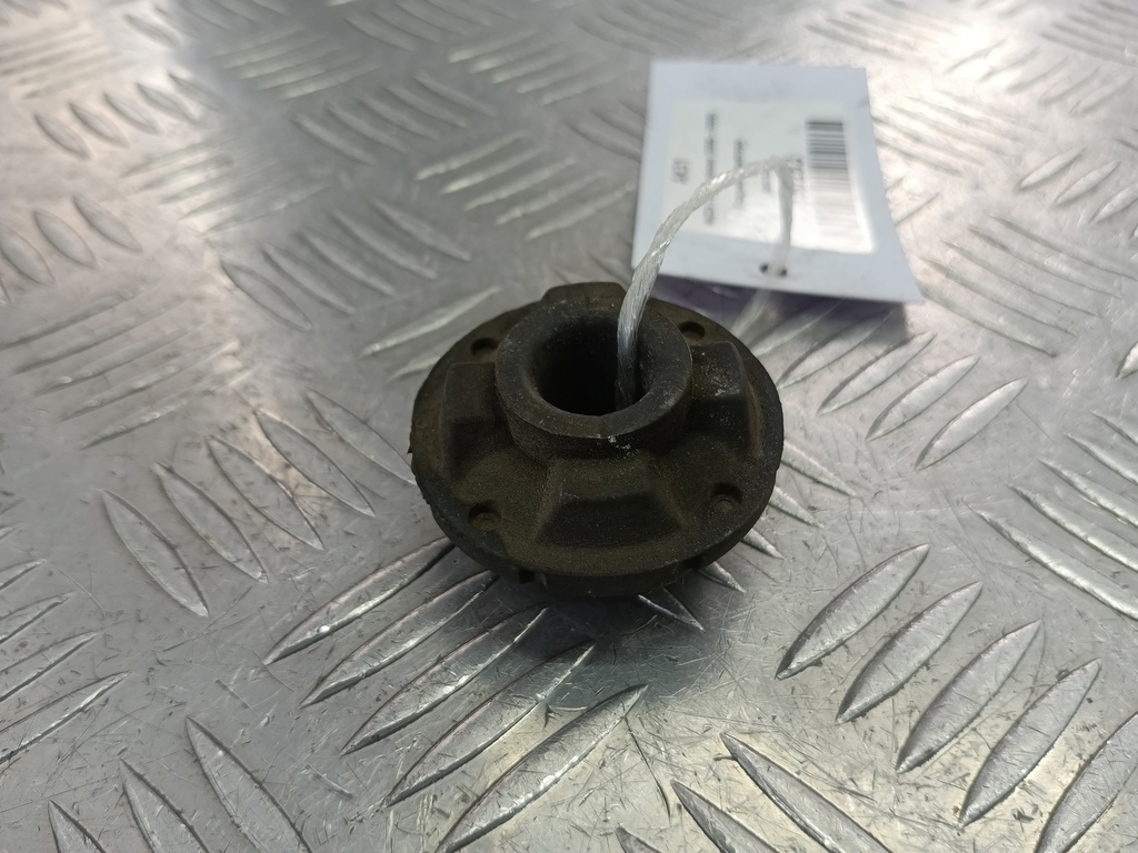 подушка радиатора MAZDA 3  Z60315202A, 520 рублей, Москва