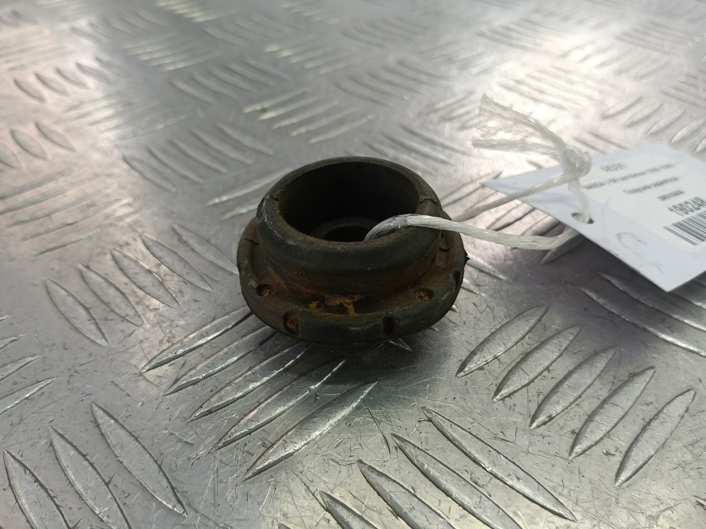 подушка радиатора MAZDA 3  Z60315202A, 520 рублей, Москва