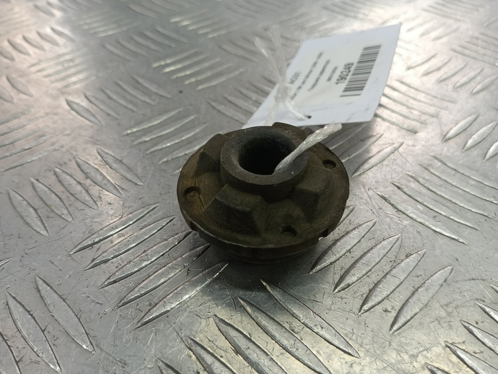 подушка радиатора MAZDA 3  Z60315202A, 520 рублей, Москва