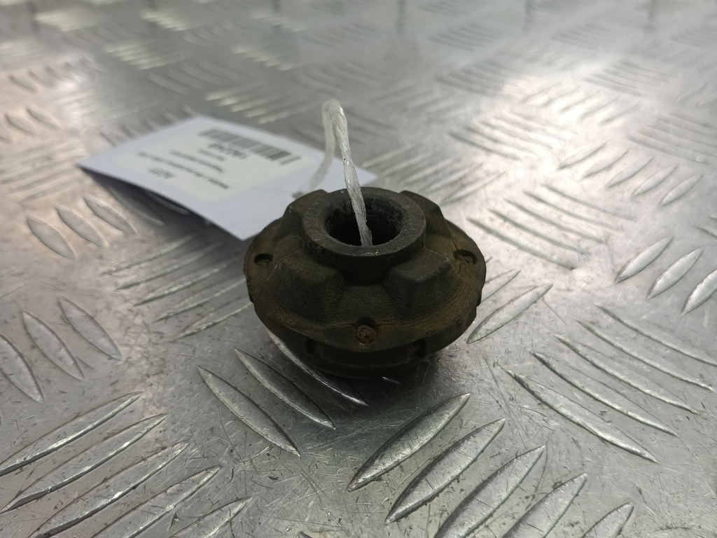 подушка радиатора MAZDA 3  Z60315202A, 520 рублей, Москва