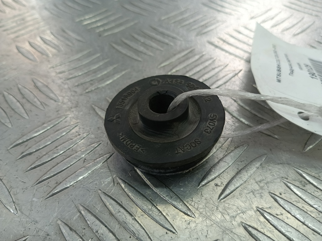 подушка радиатора MITSUBISHI COLT  1351A004, 520 рублей, Москва