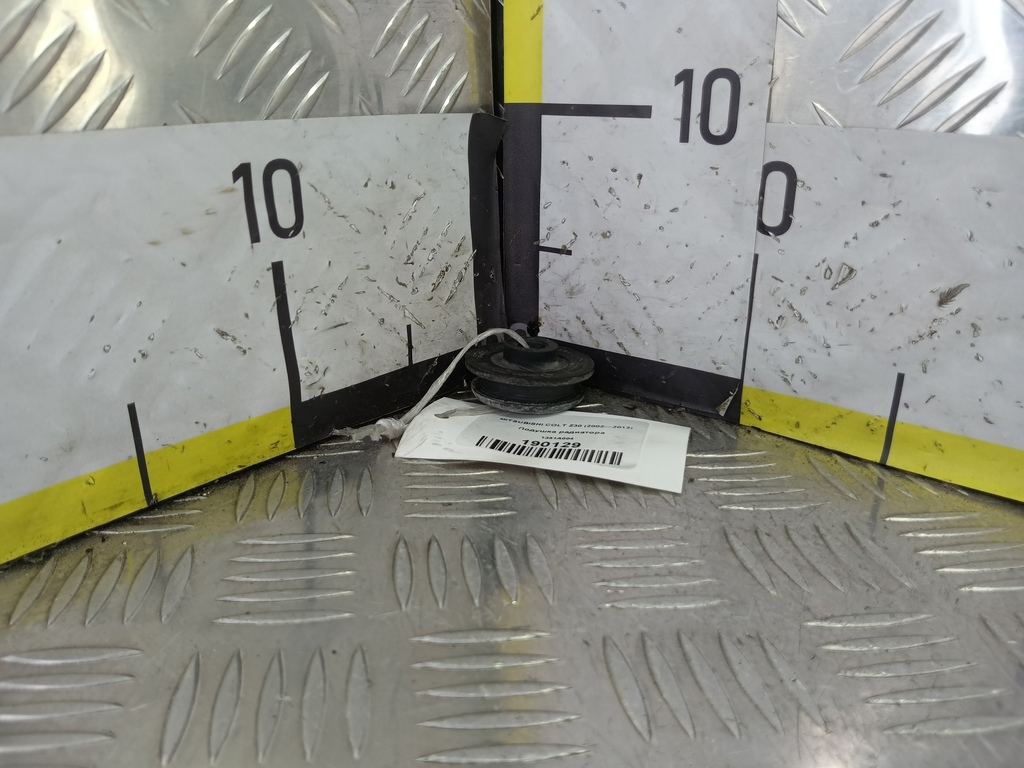 подушка радиатора MITSUBISHI COLT  1351A004, 520 рублей, Москва