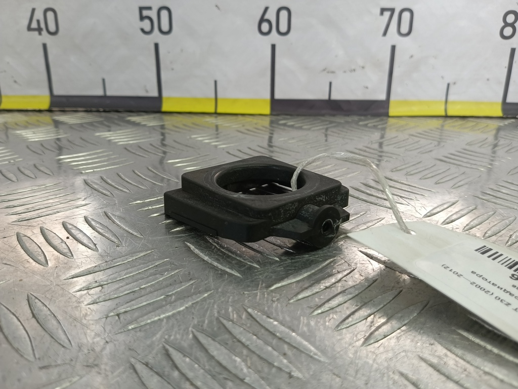 кронштейн радиатора MITSUBISHI COLT  MN105686, 520 рублей, Москва