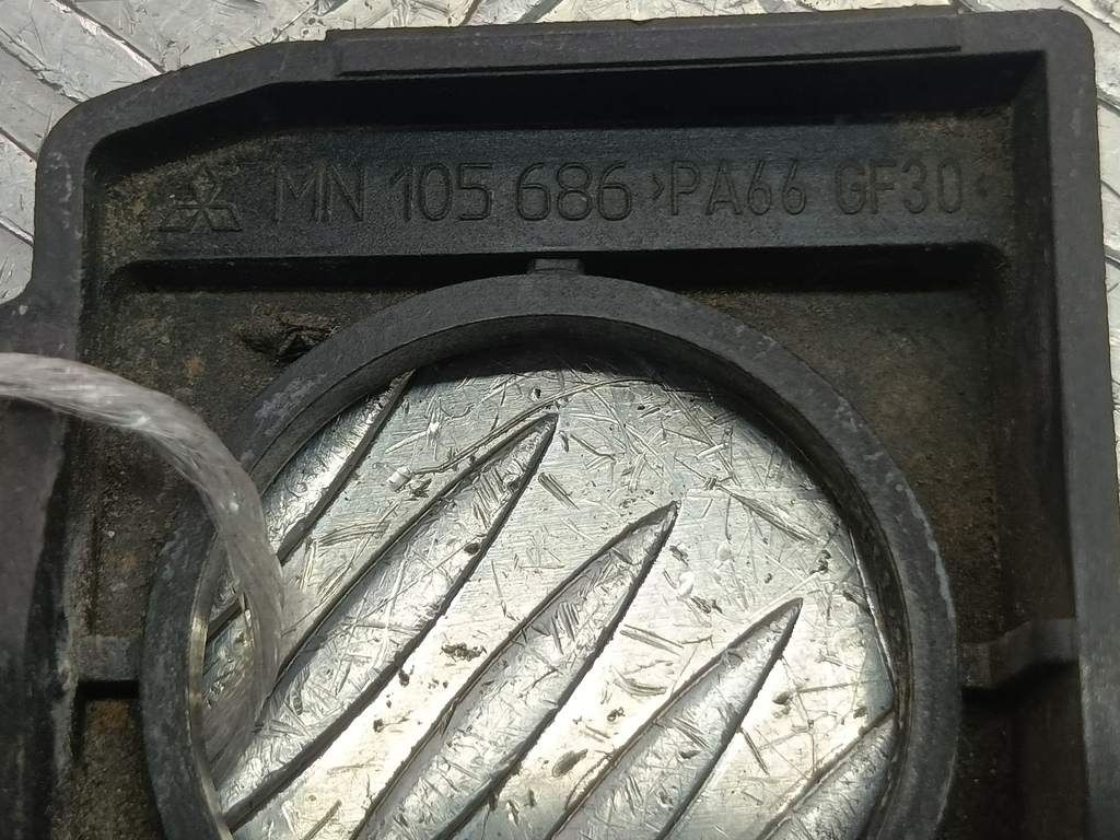 кронштейн радиатора MITSUBISHI COLT  MN105686, 520 рублей, Москва