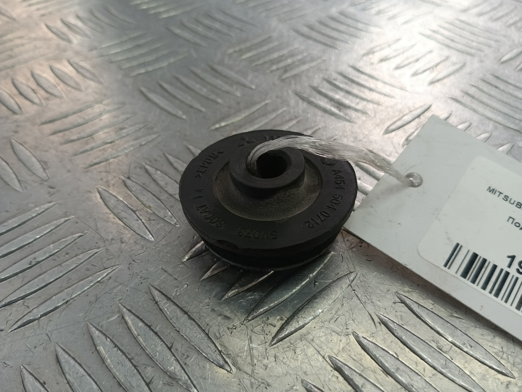 подушка радиатора MITSUBISHI COLT  1351A004, 520 рублей, Москва