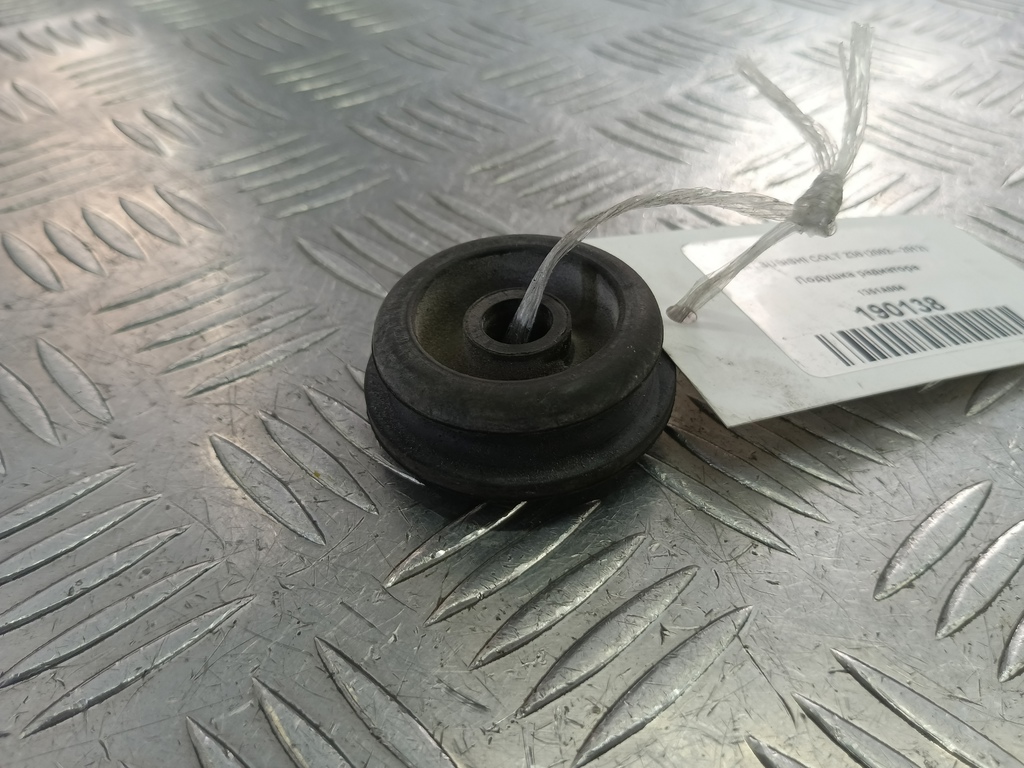 подушка радиатора MITSUBISHI COLT  1351A004, 520 рублей, Москва