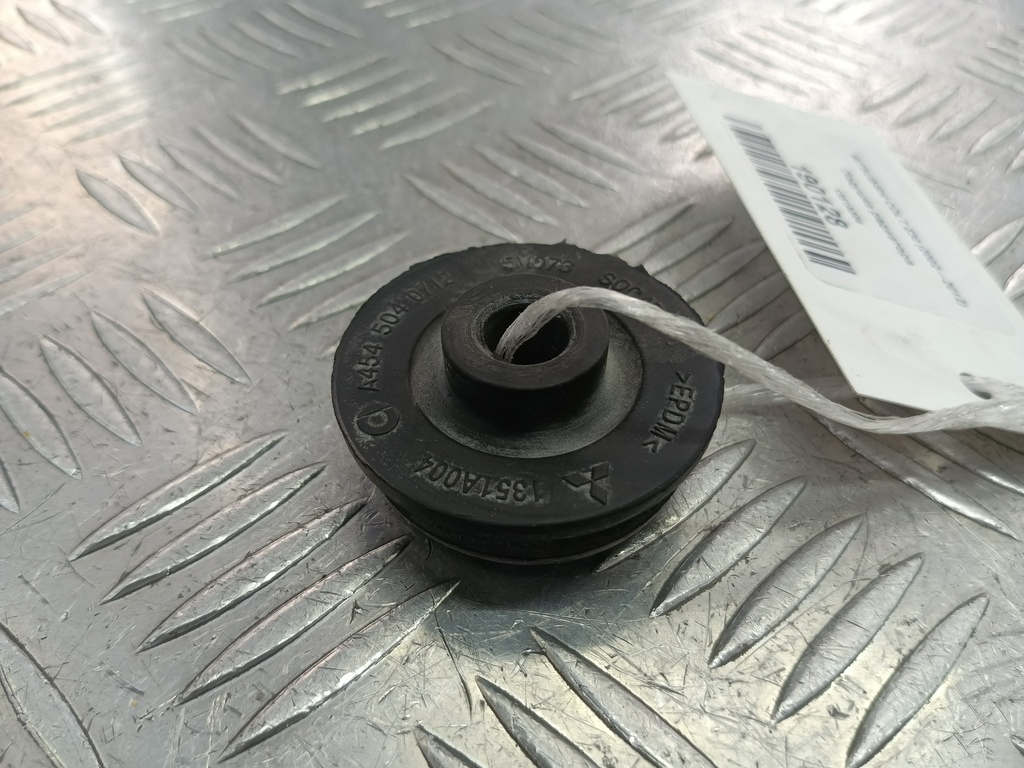 подушка радиатора MITSUBISHI COLT  1351A004, 520 рублей, Москва