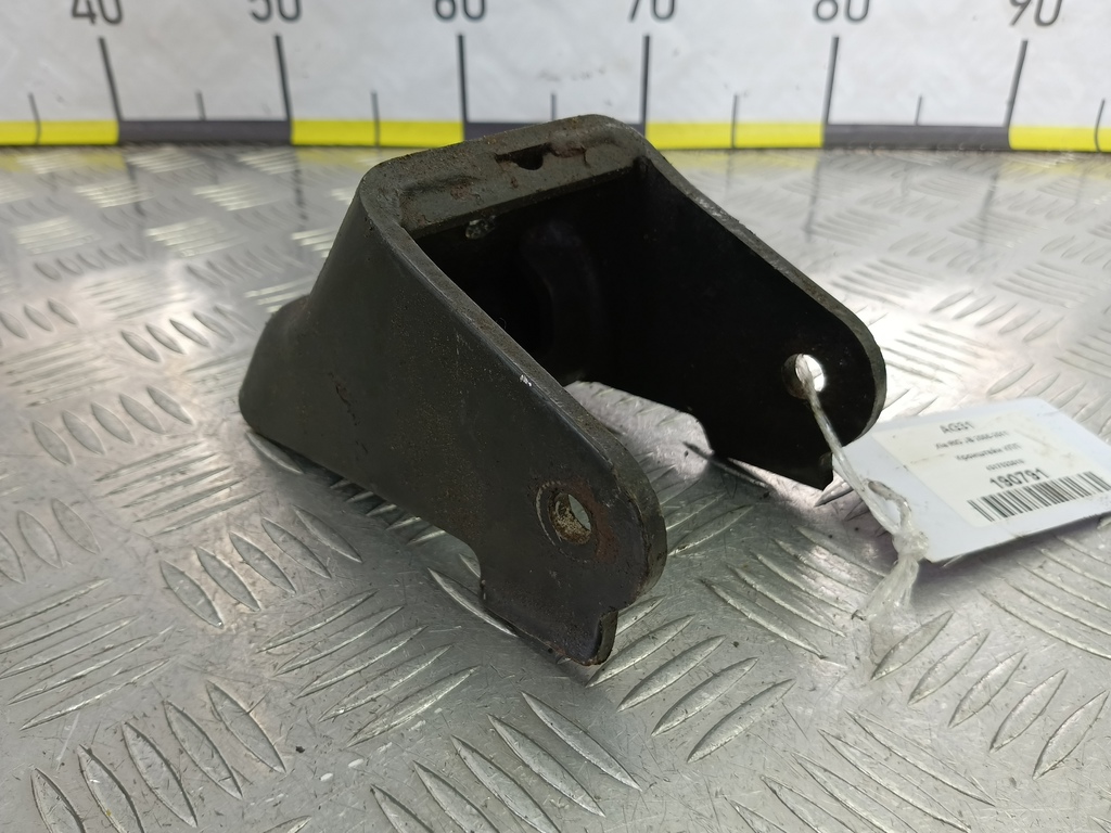 кронштейн кпп Kia RIO  4317523010, 630 рублей, Москва