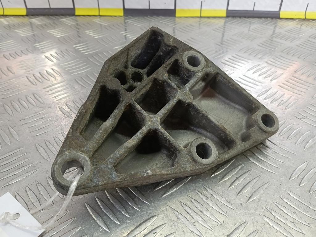 кронштейн кпп FORD MONDEO Mondeo 1376892, 980 рублей, Москва